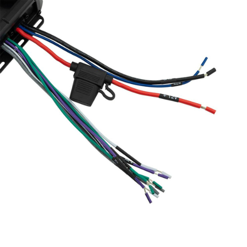 Amplificador marino DS18 NXL-N4 de 4 canales Clase D - 4 x 100 vatios Rms a 4 ohmios