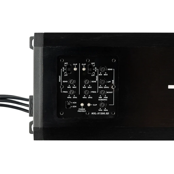 Amplificador marino DS18 NXL-X1200.5D de 5 canales Clase D - 4 x 150 Watts Rms 4 ohmios + 1 x 600 Watts Rms @ 2 ohmios