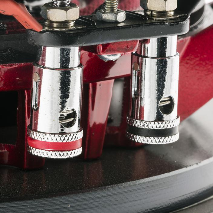 DS18 PRO-EXL124MB Altavoz de medios graves de 12" con tapa antipolvo clásica y bobina móvil de 3" - 700 vatios Rms 4 ohmios