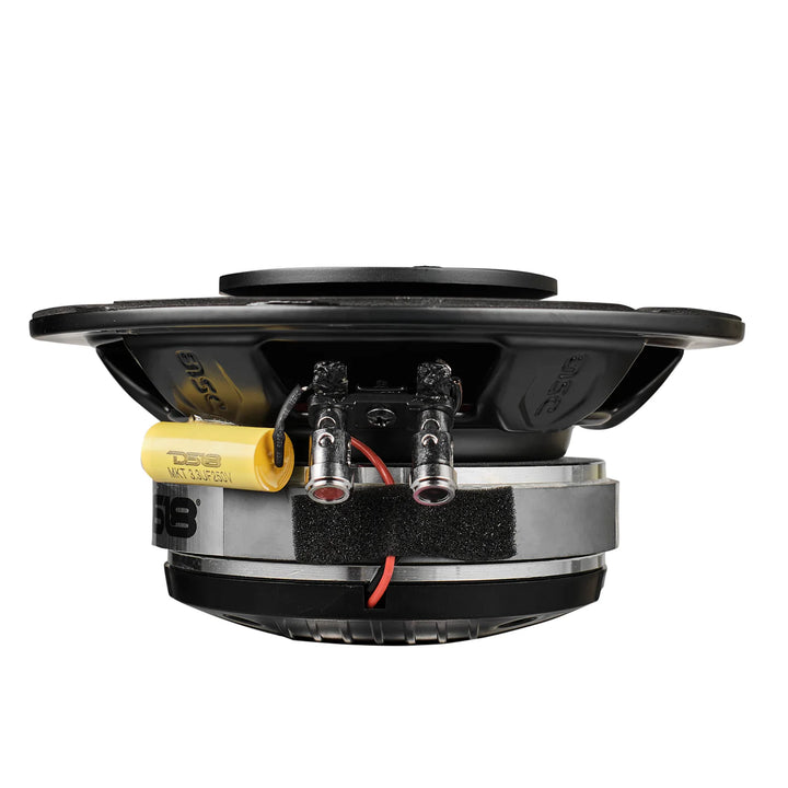 DS18 PRO-HY6.4MSL Altavoz de 2 vías de montaje superficial de 6,5" con bobina móvil de 1,5" y controlador de compresión incorporado - 150 vatios Rms 4 ohmios