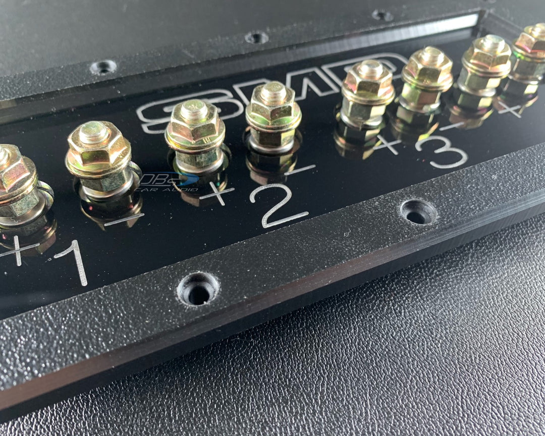 Placa terminal de caja de altavoz SMD de 4 canales con hardware resistente de grado 8 y bisel acrílico negro
